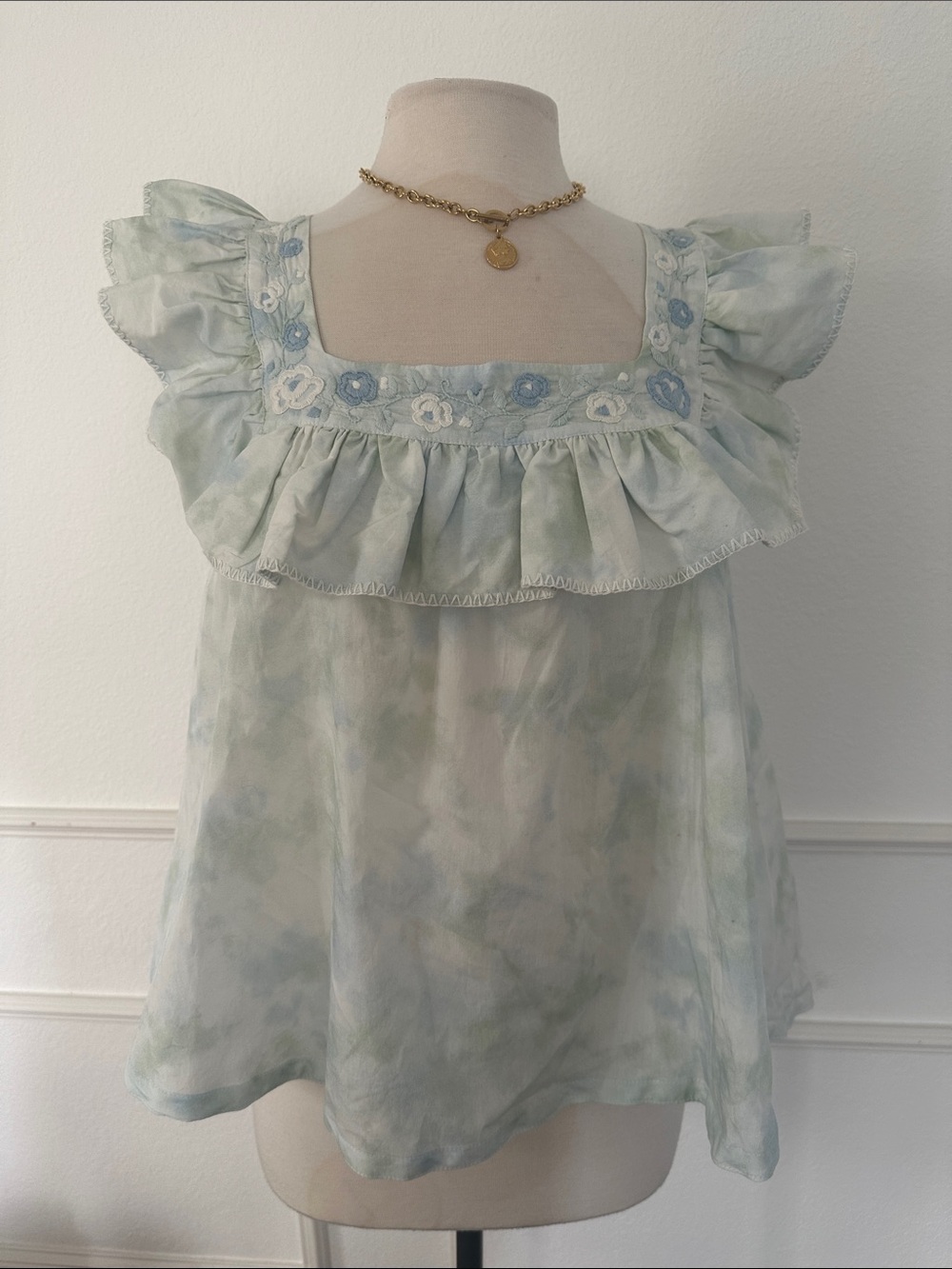 Mi Golondrina Top with Blue and White Floral Embroidery